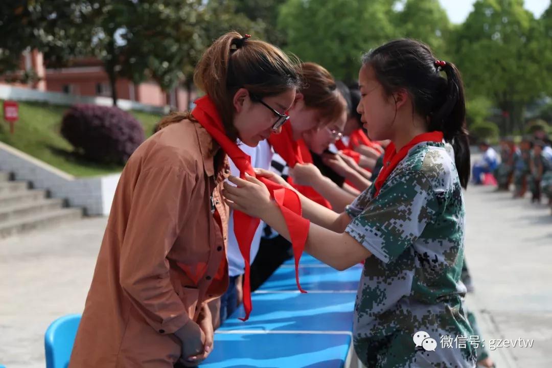 华体会体育(中国)hth·官方网站“青春有伴·我不孤单”系列主题帮扶活动之“微扶贫·微心愿”(图5)