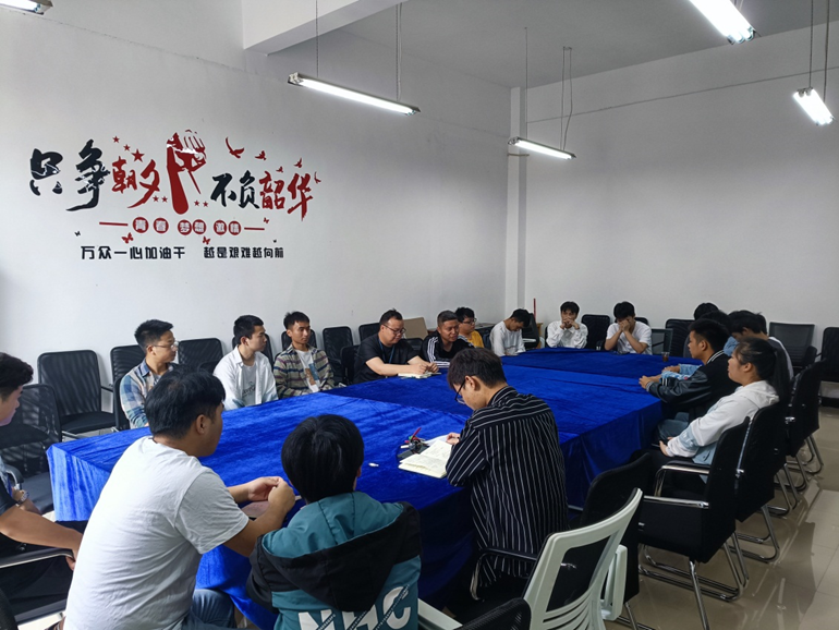 装备制造与信息技术学院参加2022年贵州省职业技能大赛总结大会(图1)