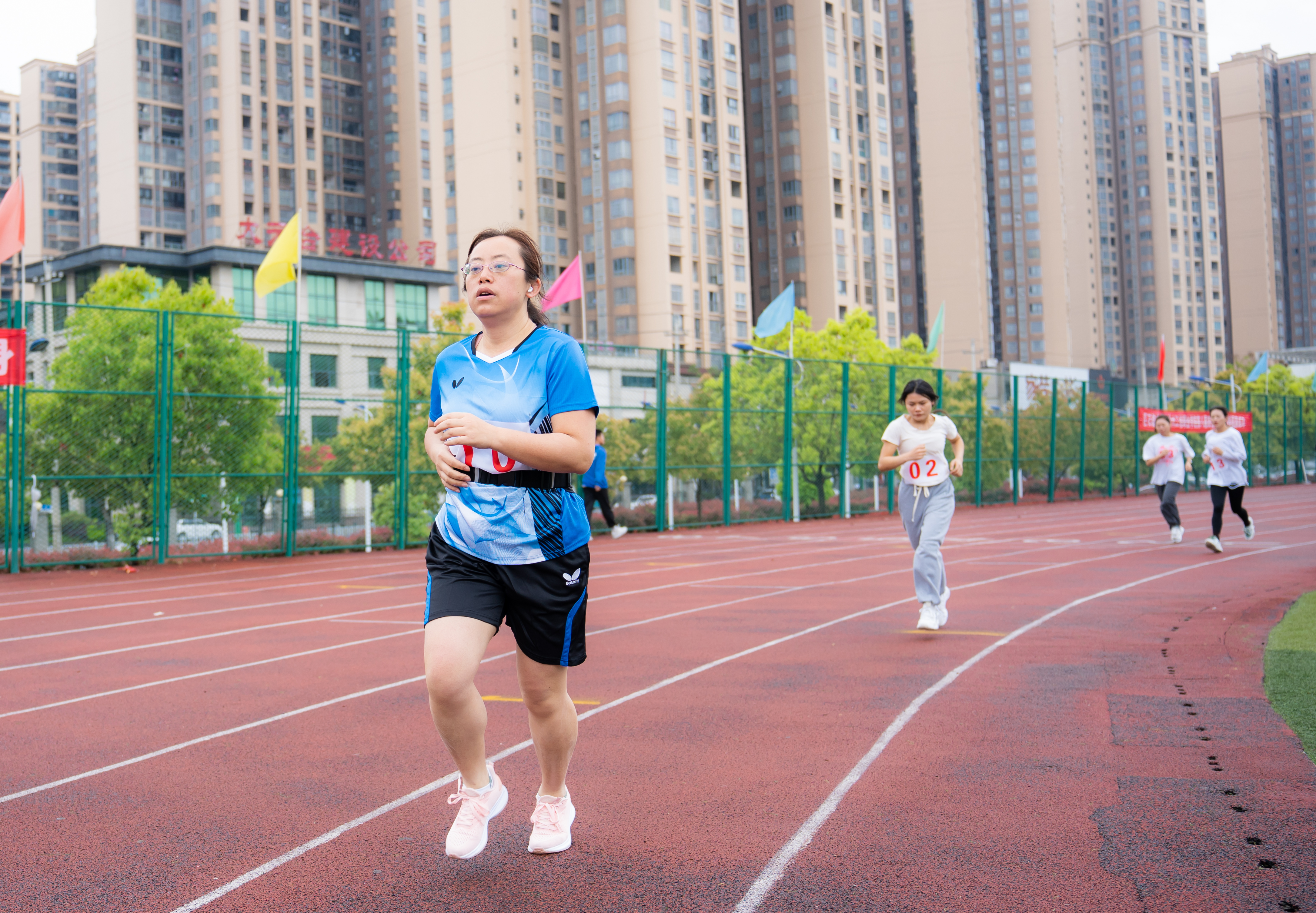 青春点燃梦想 体育铸就辉煌|华体会体育(中国)hth·官方网站第八届田径运动会圆满闭幕(图13)