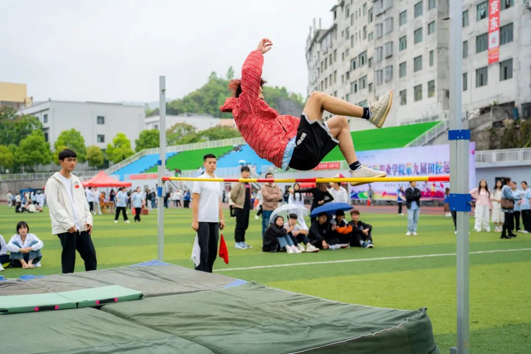 青春逢盛会 击鼓又催征丨华体会体育(中国)hth·官方网站第九届田径运动会开幕(图25)