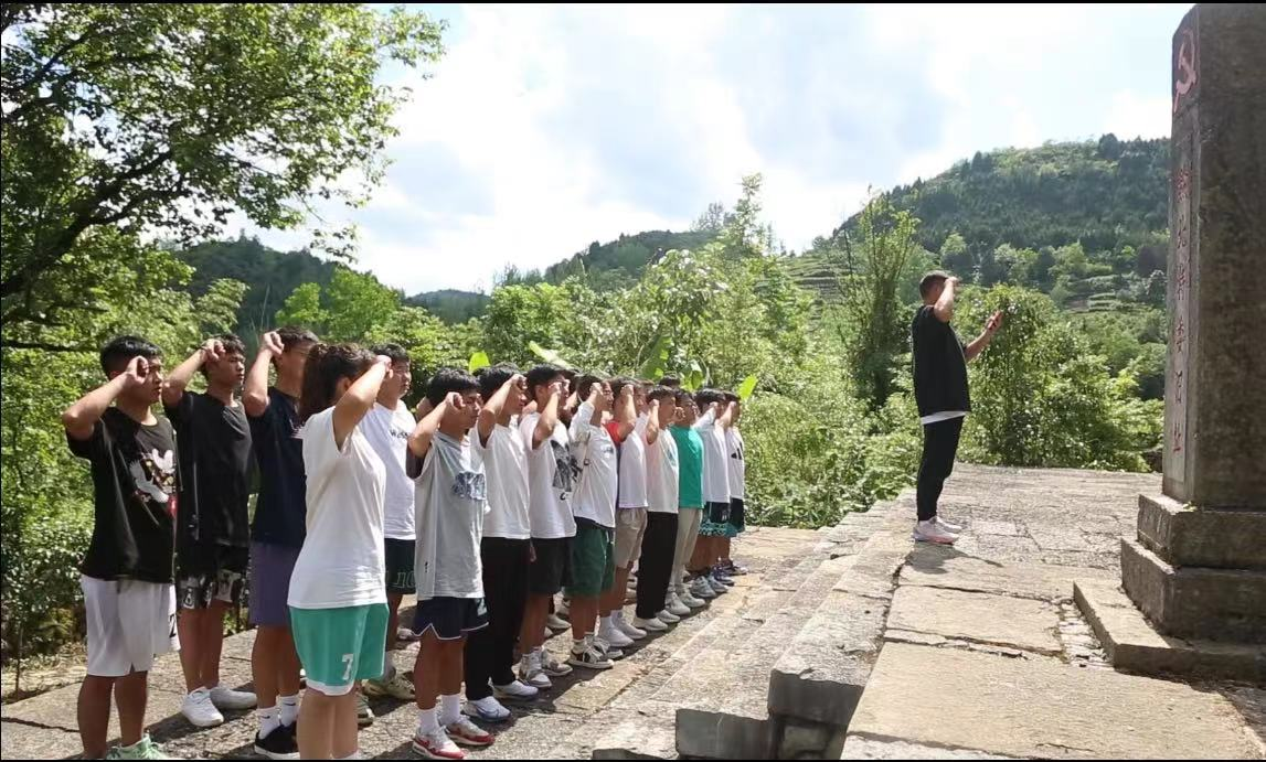 马克思主义学院 组织学生开展“传承红色基因 赓续红色血脉”实践教学活动(图5)